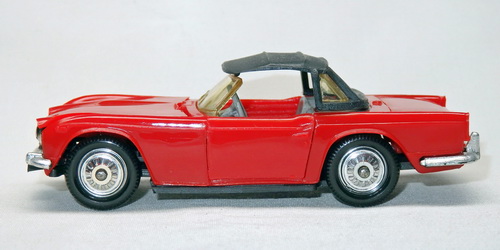 TRIUMPH TR5 4