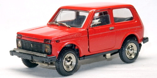 LADA NIVA (VAZ 2121)