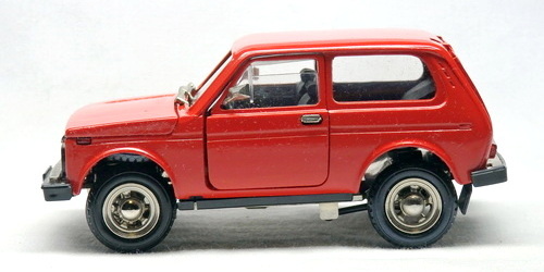 LADA NIVA (VAZ 2121)