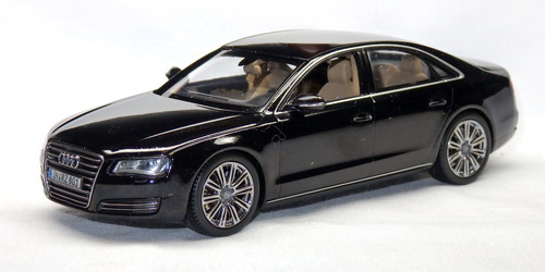 AUDI A8 (D4)