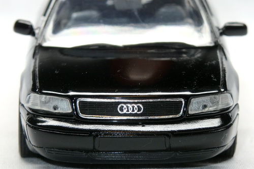 AUDI A8 (D2) 1