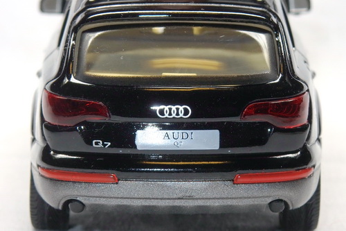 AUDI Q7 2