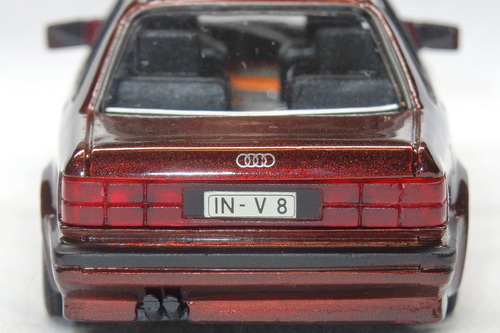AUDI V8 6