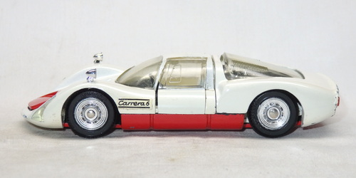 PORSCHE 906 4