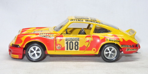 PORSCHE 911 RSR