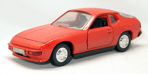 PORSCHE 924 1