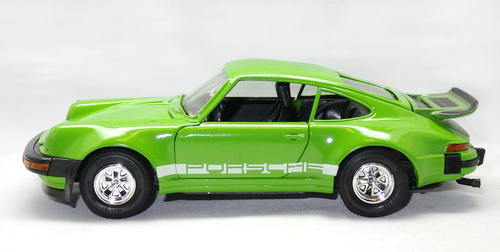 PORSCHE 930 TURBO 12