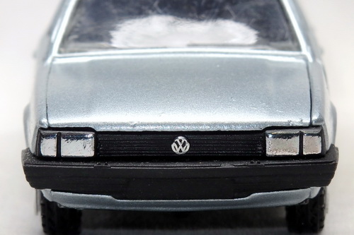 VOLKSWAGEN SANTANA 1