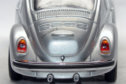 VOLKSWAGEN BEETLE 1302 2