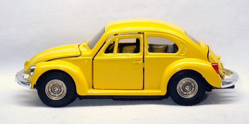 VOLKSWAGEN BEETLE 1303S 2