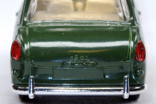 VOLKSWAGEN 1500 (TYPE 3) 2