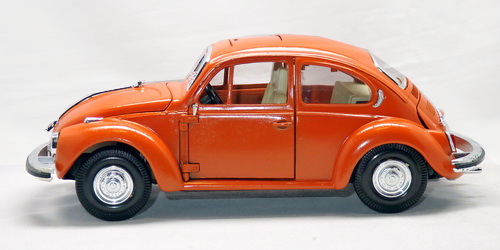 VOLKSWAGEN BEETLE 1302 6