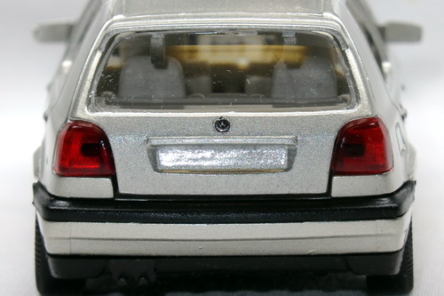 VOLKSWAGEN GOLF III 2