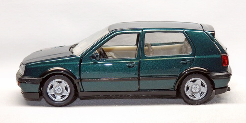 VOLKSWAGEN GOLF III VR6 2