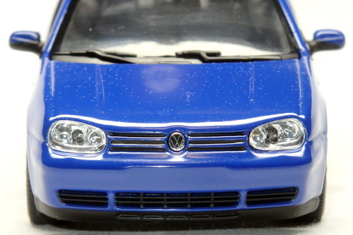 VOLKSWAGEN GOLF IV GTI 1