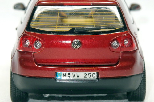 VOLKSWAGEN GOLF V 2