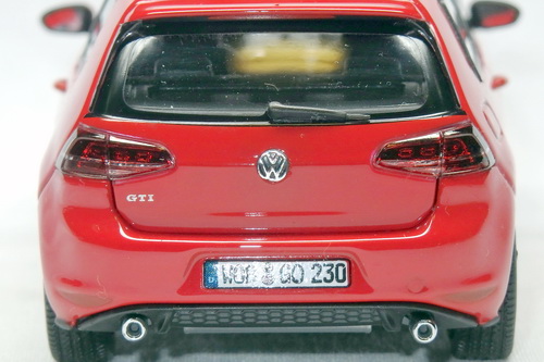 VOLKSWAGEN GOLF VII GTI 2