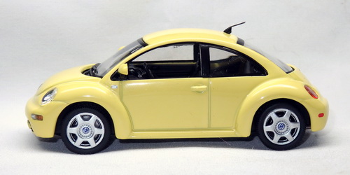 VOLKSWAGEN NEW BEETLE 8