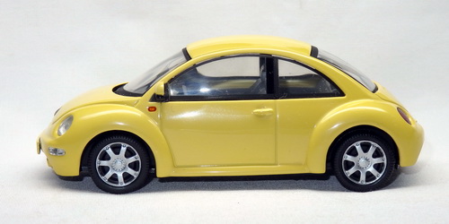 VOLKSWAGEN NEW BEETLE 6