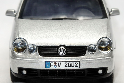 VOLKSWAGEN POLO IV 1