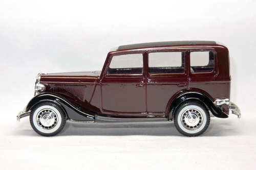 FORD V8 SEDAN (MODEL 48) 2