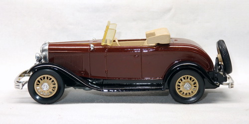 FORD V8 ROADSTER (MODEL 18)