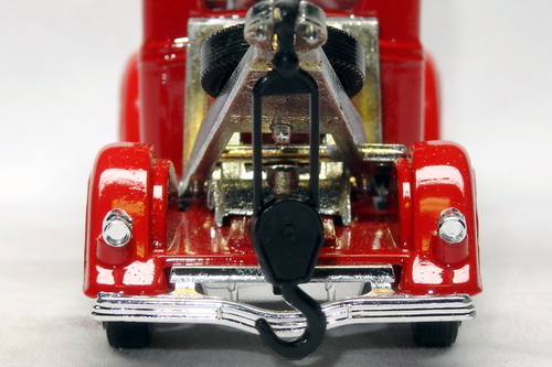 FORD V8 DEPANNEUSE POMPIERS 4