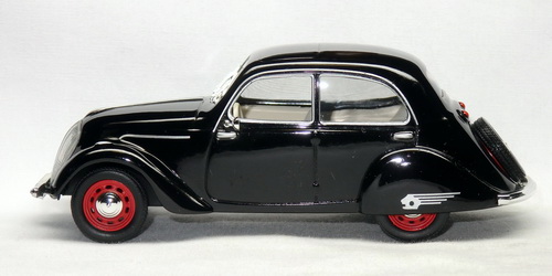 PEUGEOT 202