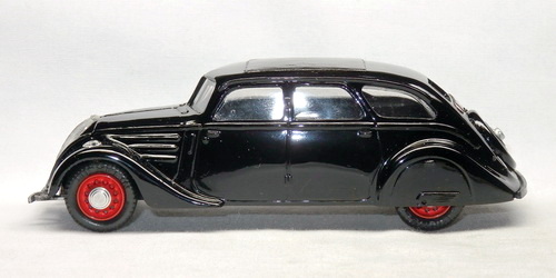 PEUGEOT 402B 4