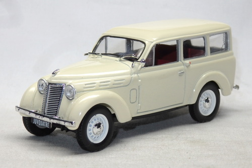 RENAULT JUVAQUATRE BREAK 1