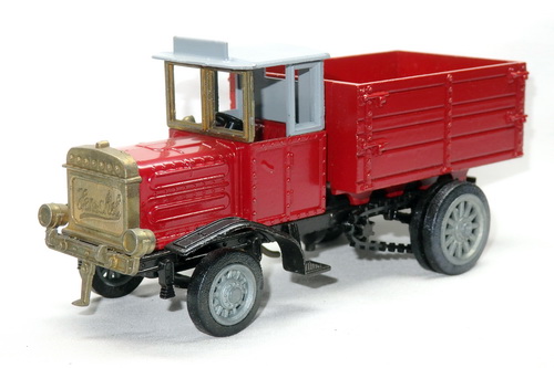 HENSCHEL TRUCK 1